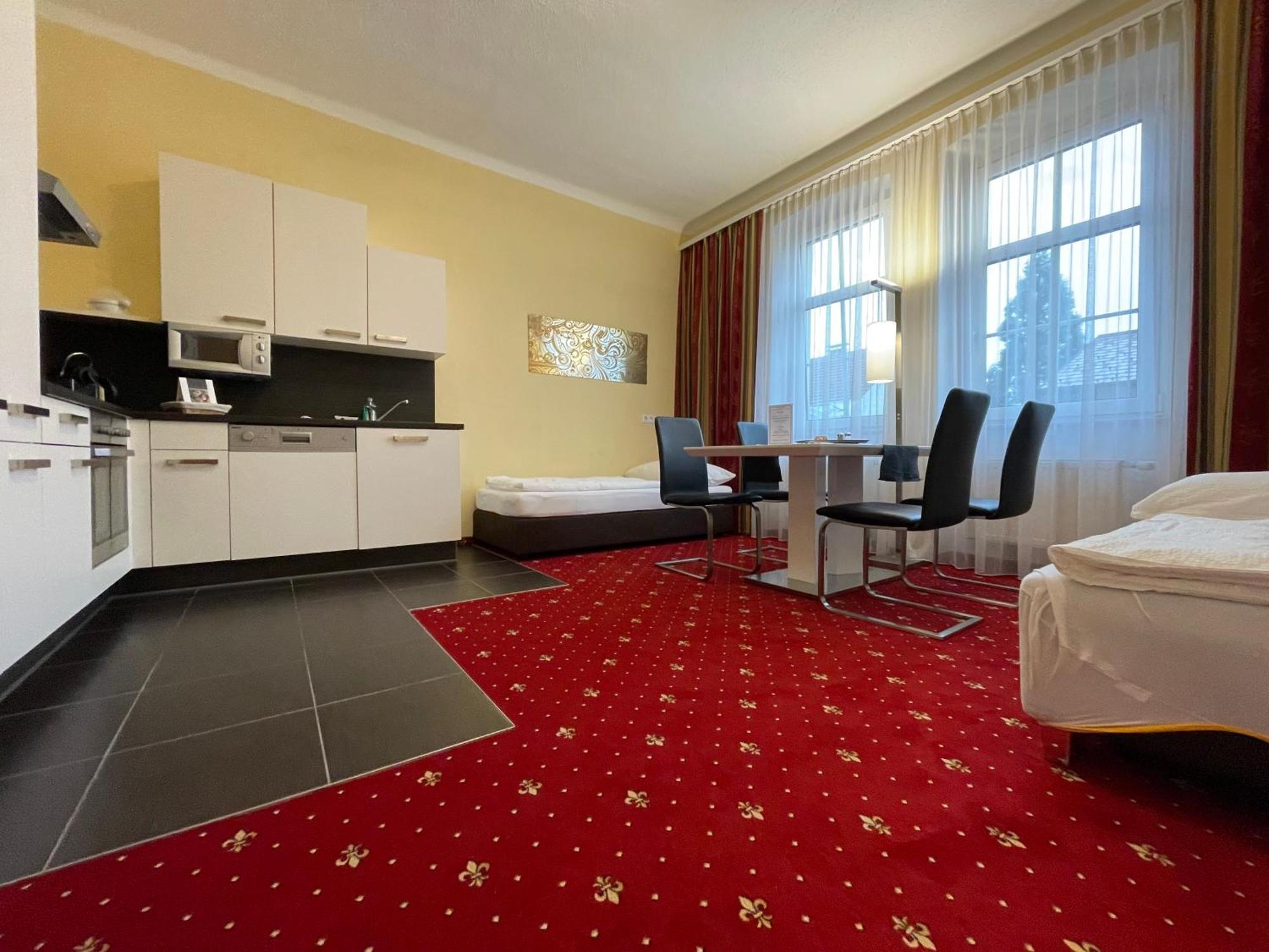 Residenz Royal Aparthotel Гмюнд Стая снимка